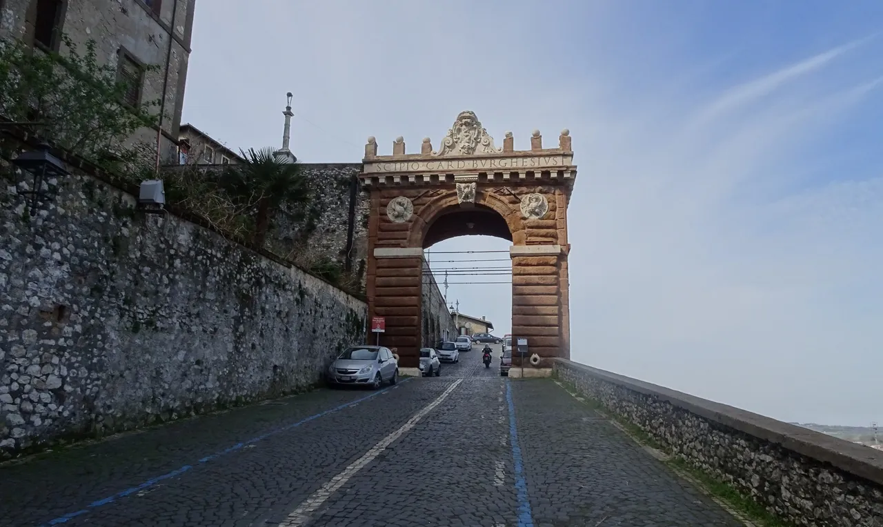 Arco Borghese