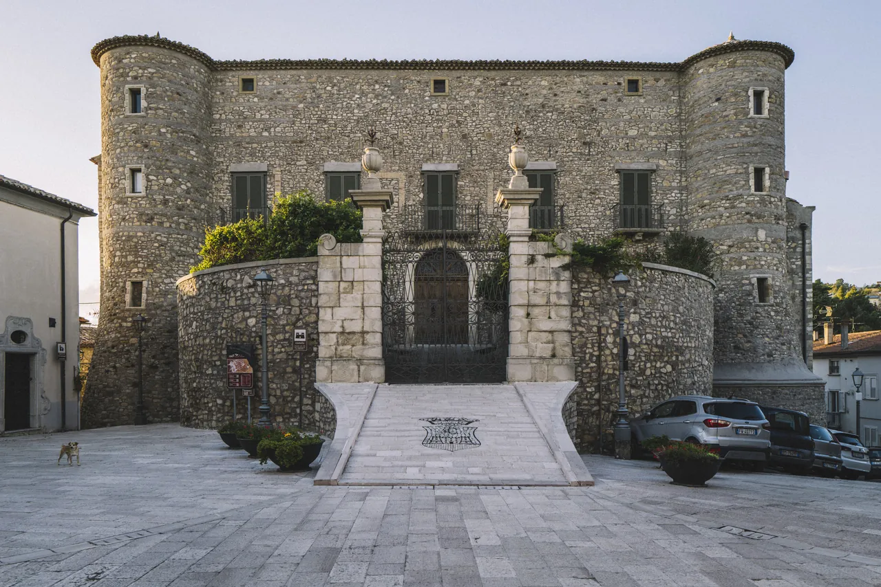 Castello-Normanno-a-Zungoli
