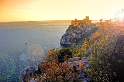 Devin Castle