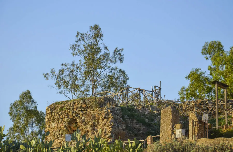 Castello-di-Melissa