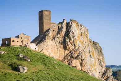 Castello-di-Pietratagliata