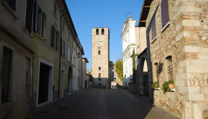 Castle of Castellaro Lagusello