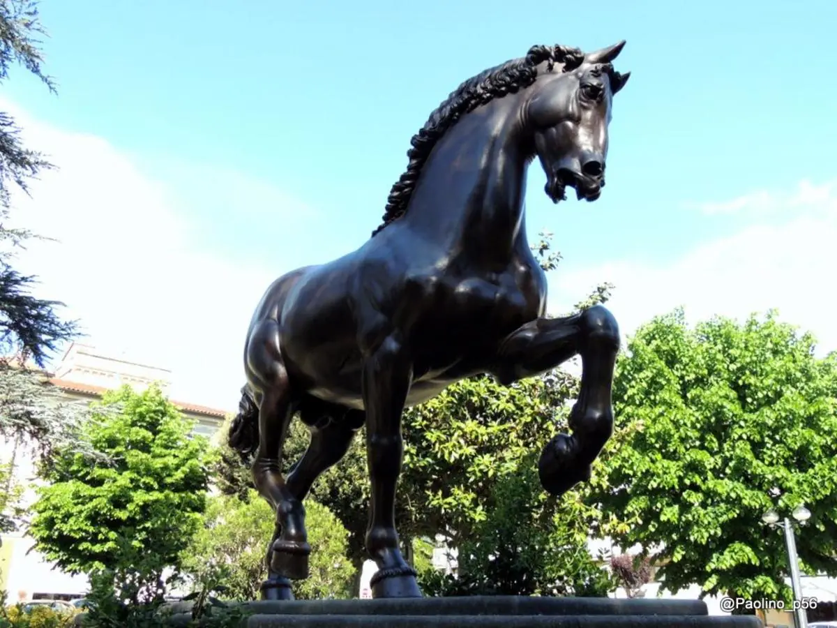 Cavallo di Leonardo di Nina Akamu