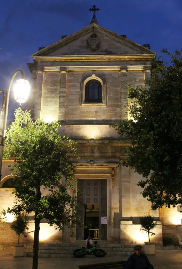 Chiesa-dellAddolorata-Locorotondo