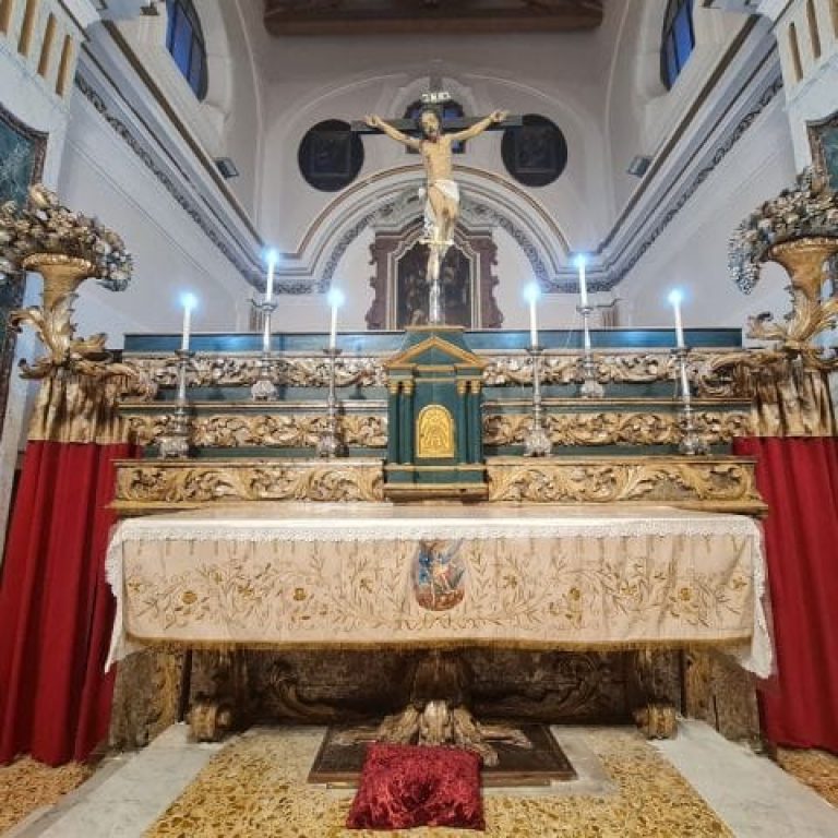 Chiesa parrocchiale S. Cuore S. Michele Arcangelo interno