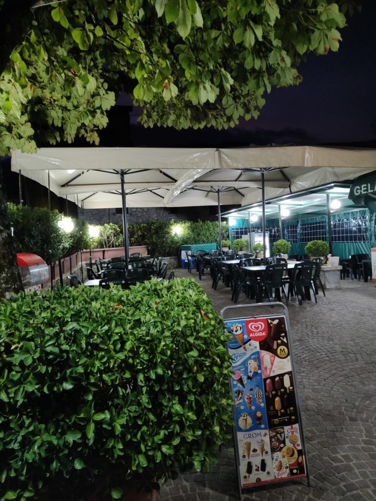 Kiosk bar in Percile