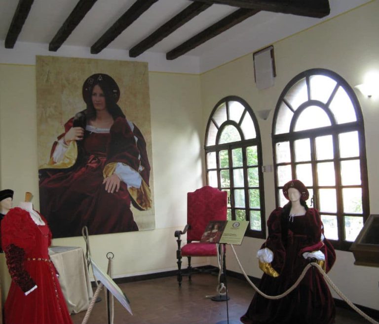 Fili d'oro a Palazzo