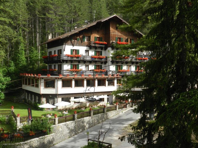 Hotel Garnì Mille Pini