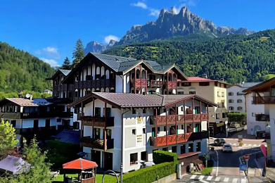 Hotel Isolabella estate in Trentino