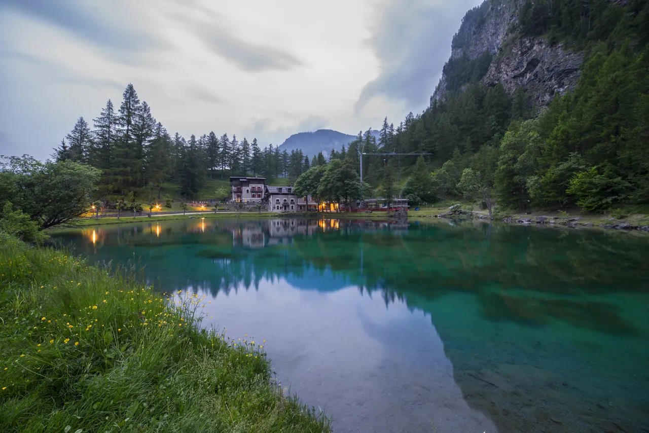Lago-del-Laux