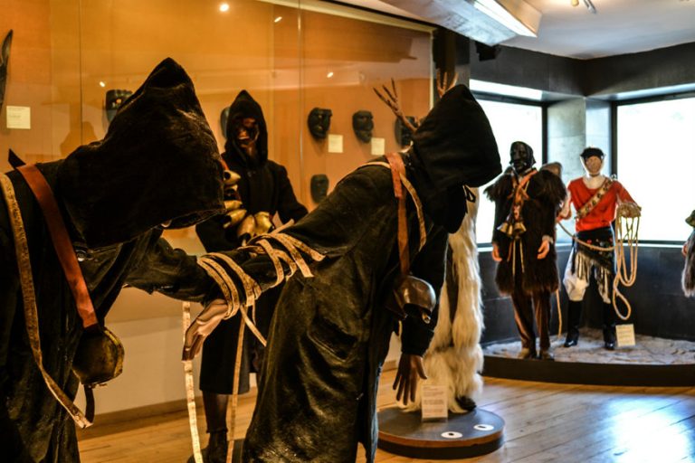 Museo delle Maschere Mediterranee