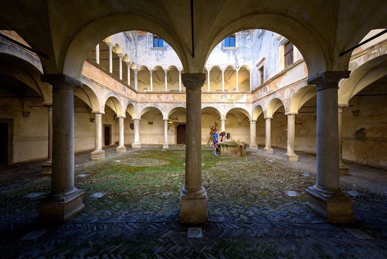 Palazzo Besta