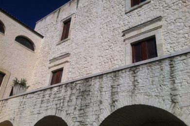Palazzo-Monacelle-e-Chiesa-dellAddolorata