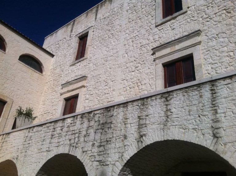 Palazzo Monacelle e Chiesa dell'Addolorata