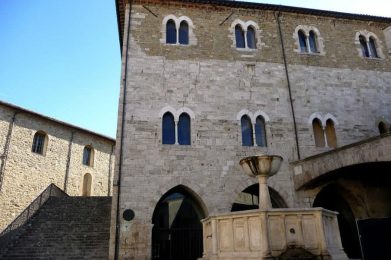 Palazzo-dei-Consoli