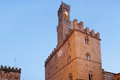Palazzo-dei-Priori-1