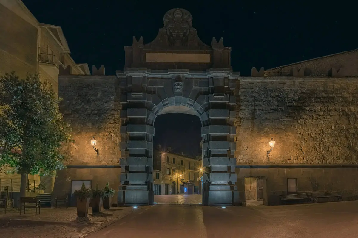 Porta Magenta