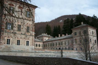 Realm-of-Valcasotto
