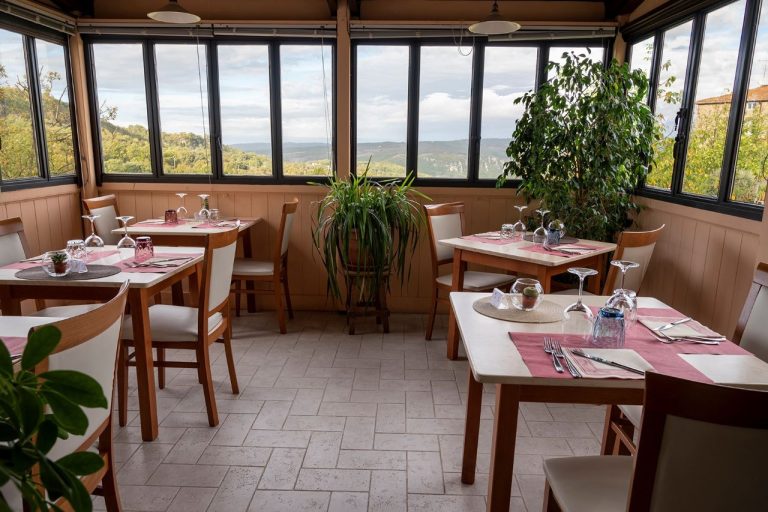 Novecento Restaurant