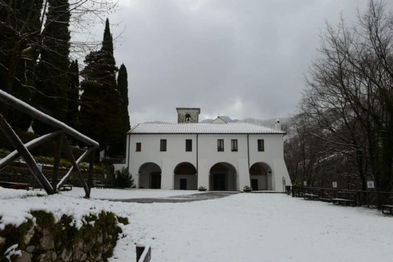 Santuario di Santa Maria di Carbonara