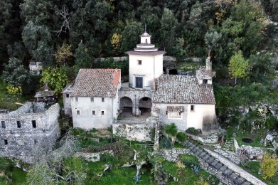 Santuario-Del-Crocifisso