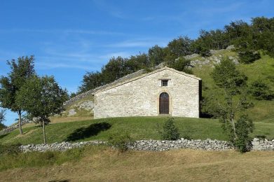 Santuario-della-Madonna-dellAcquanera