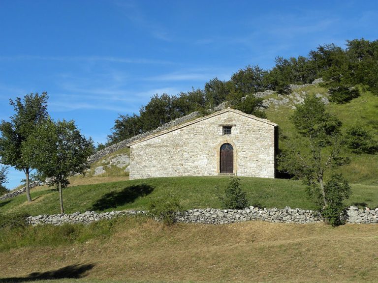 Santuario della Madonna dell'Acquanera