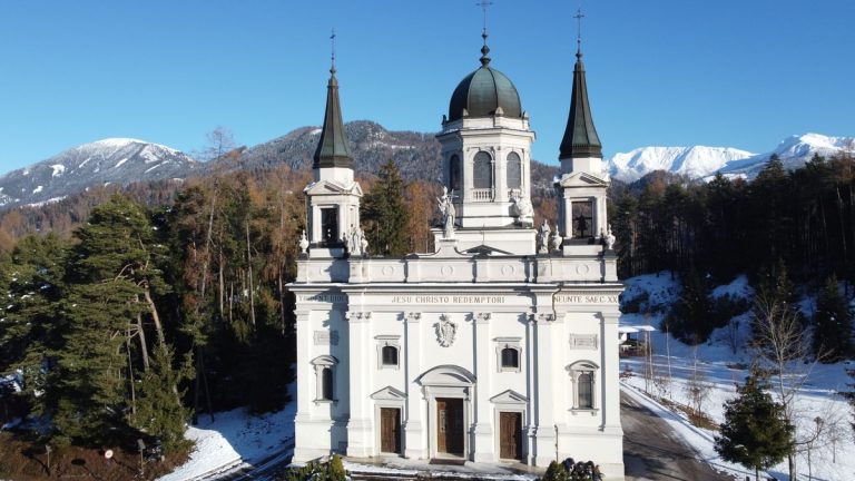 Santuario della Madonna di Pinè - Prato della Comparsa