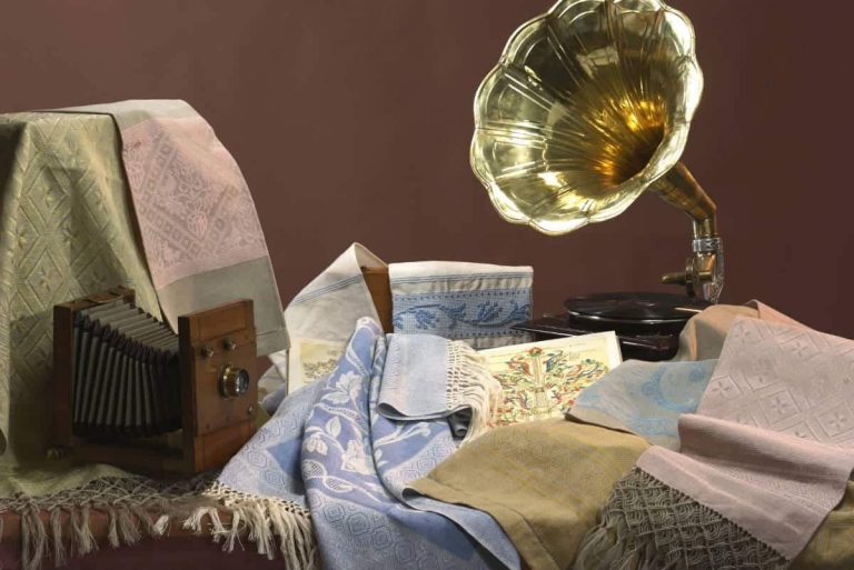 Artistic Weaving & Caruso Carpets School
