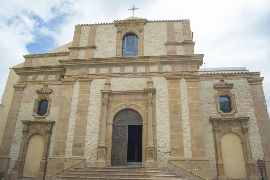 Torre Adelasia e Santa Maria La Cava