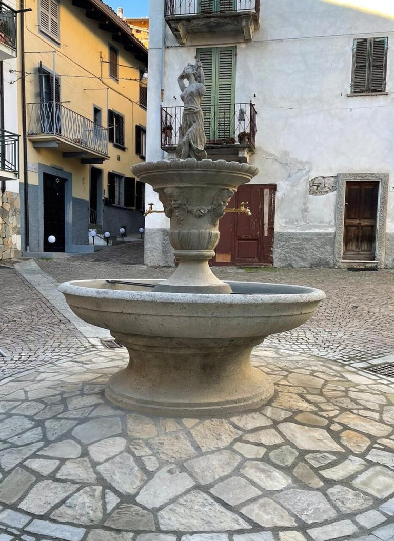 Antica Fontana dedicata a Leda e il cigno