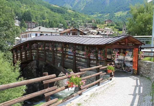 Il borgo di Etroubles
