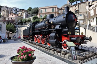 The story of a locomotive in a village without railway nor a railway station