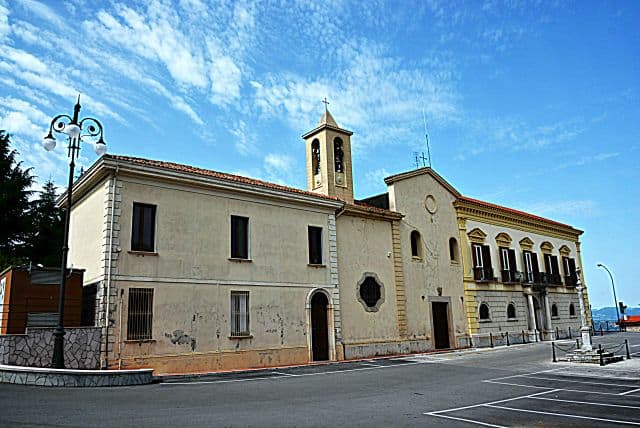 Chiesa di Santa Croce e Municipio