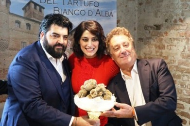 Asta Mondiale del Tartufo Bianco da record. Tra le Langhe