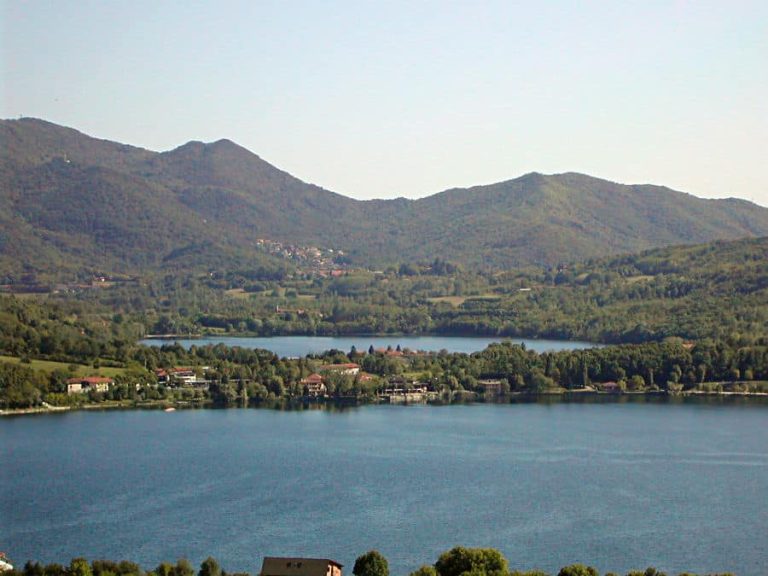 The lakes of Avigliana between mysteries and fantasy