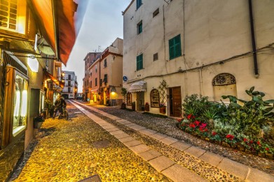 Alghero - Gabriele Maltinti/shutterstock.com