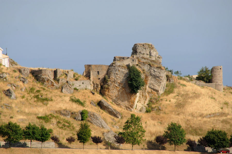 Castello Normanno a Castel di Lucio