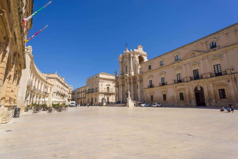 Discover the timeless charm of Syracuse’s Villages: A bike tour between Greece and Baroque