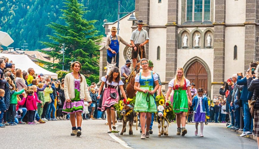 A Predazzo il Festival del Gusto e la Desmontegada de le Vache