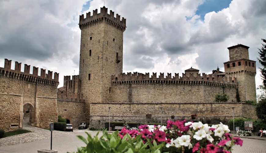 Domenica in Vigoleno, a small ‘medieval’ world apart