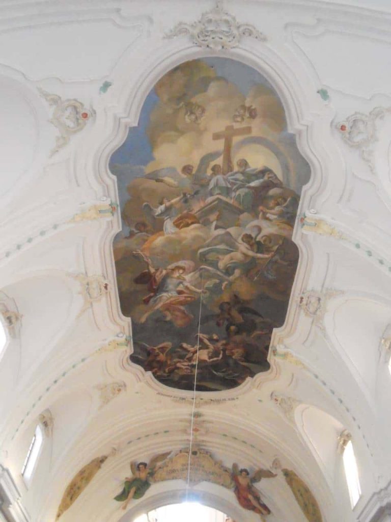 Interno della Chiesa ad Agnone