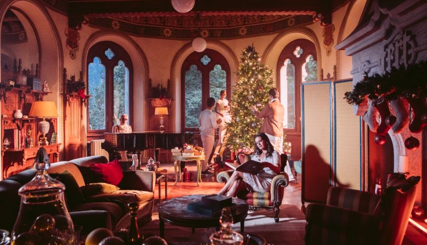 Bocelli family chooses Castel Savoia and the mountains of the Aosta Valley for Christmas