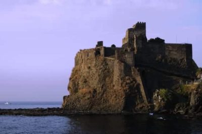 La leggenda di Maria la Bella e il Castello di Brolo