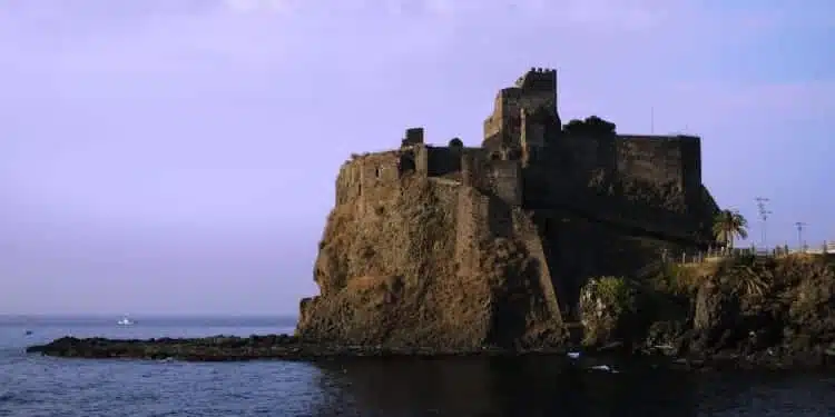 La leggenda di Maria la Bella e il Castello di Brolo