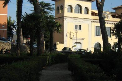 Lanuvio, scuola maschile - Adriano