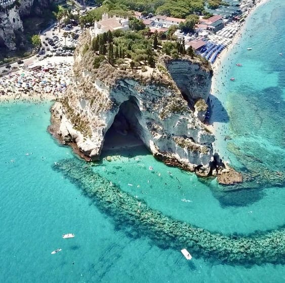 Le-meraviglie-della-costa-degli-Dei-in-barca