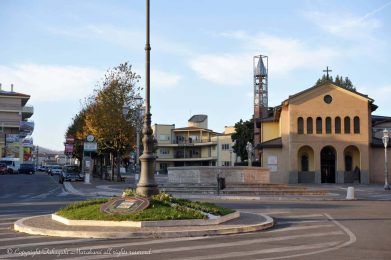 Nel borgo di Lariano - Takayuki Murakami
