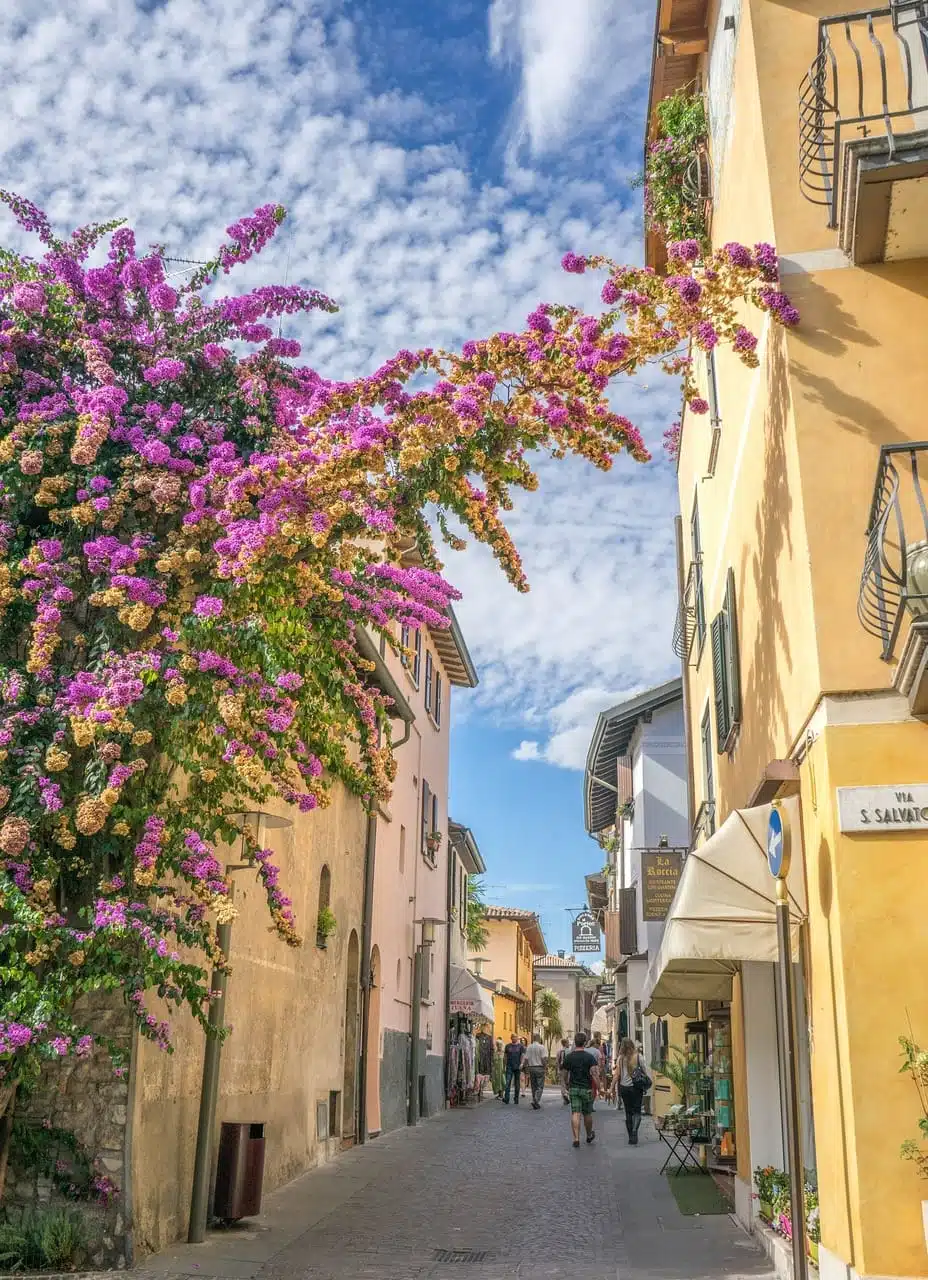 Exclusive tour of Sirmione on Lake Garda