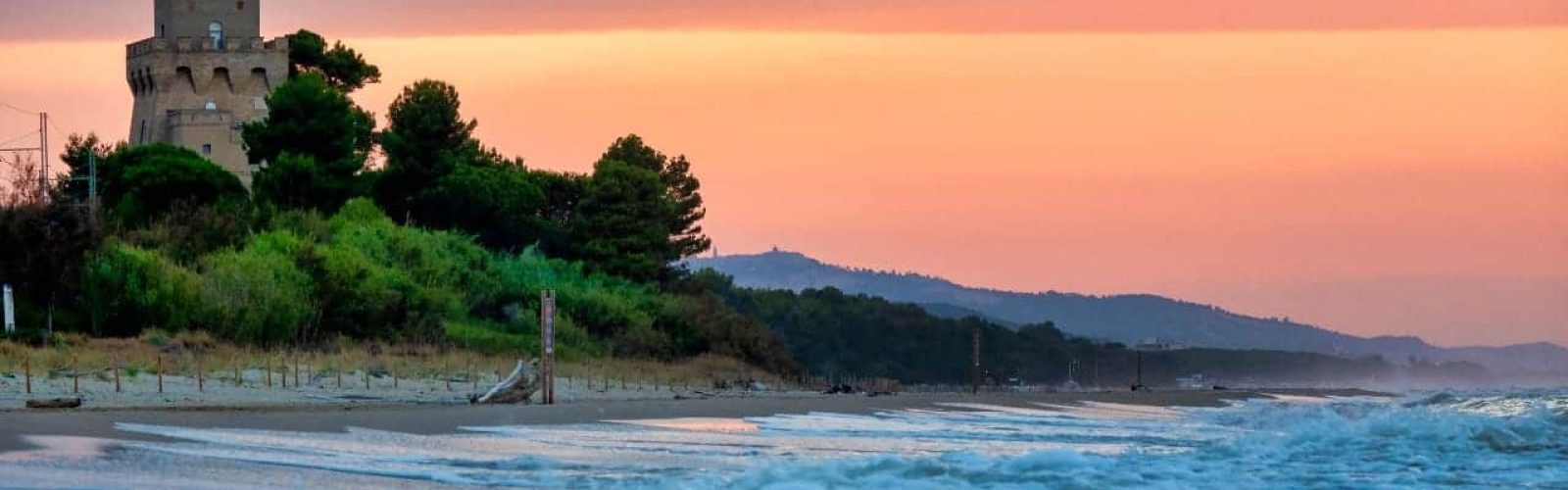 Un tuffo nella singolare bellezza del mare d'Abruzzo